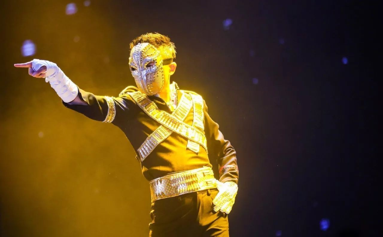 歌手马云:我就是喜欢这势利的世界!